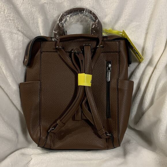 NWT Wrangler Convertible Backpack - Coffee Brown - Picture 3 of 9